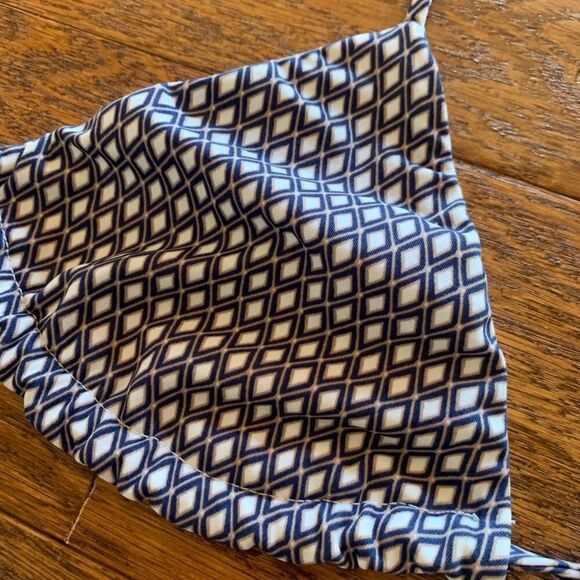 RARE Printed bikini top - Picture 9 of 9